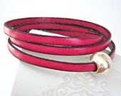 Pink triple wrapped leather bracelet with sphere magnetic clasp