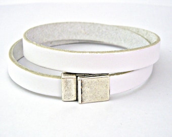 White leather bracelet double wrapped with magnetic clasp