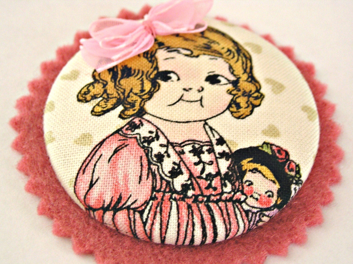 Evelyn - Pink fabric and felt OOAK button brooch