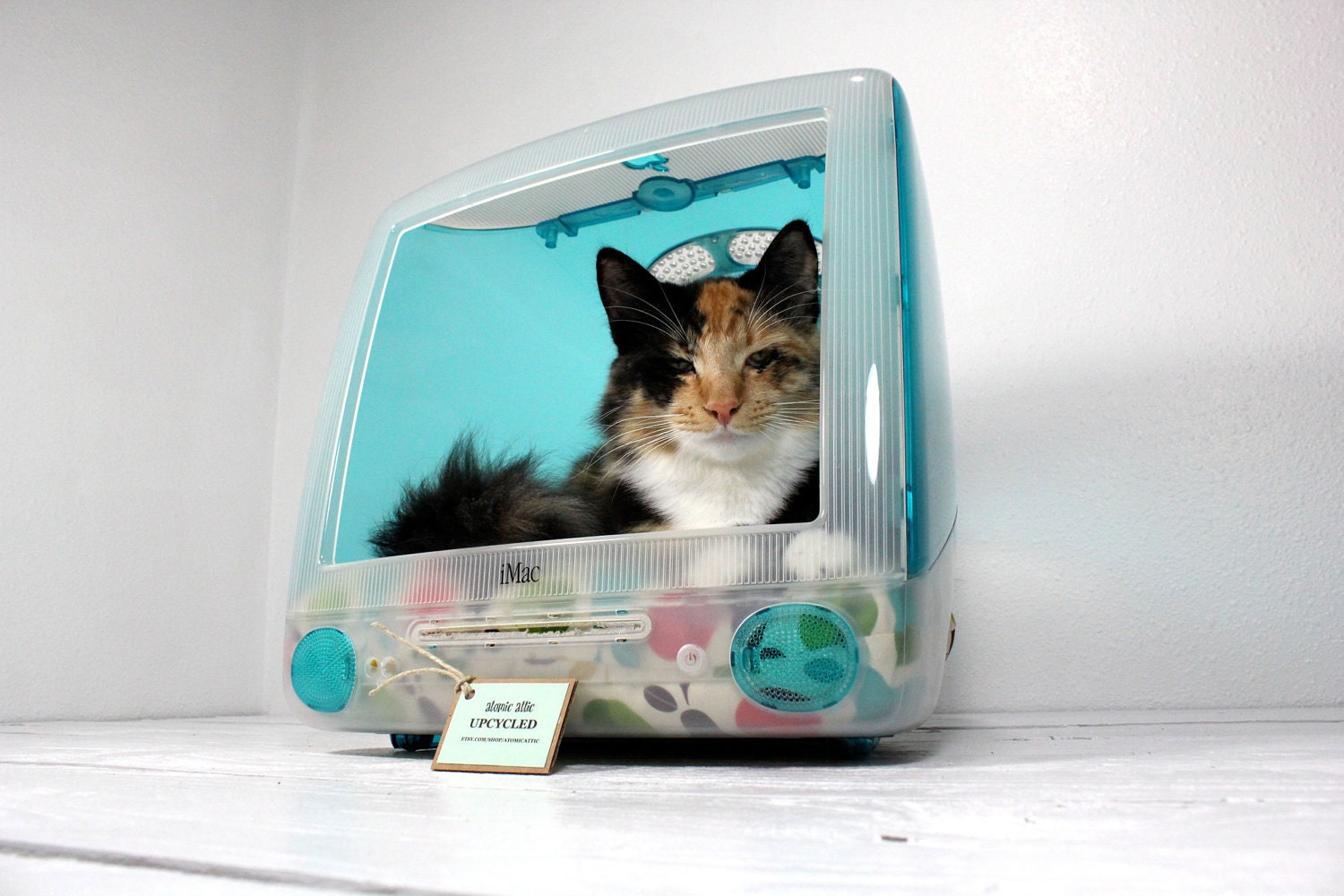 Upcycled Apple Computer Pet Bed