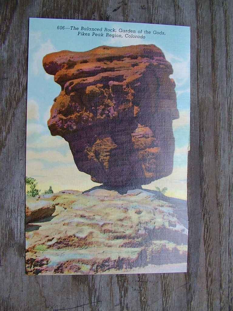 SALE )) Road Trip lot of 3 vintage linen postcards Colorado Springs Gas Station Pikes Peak Garden of the Gods