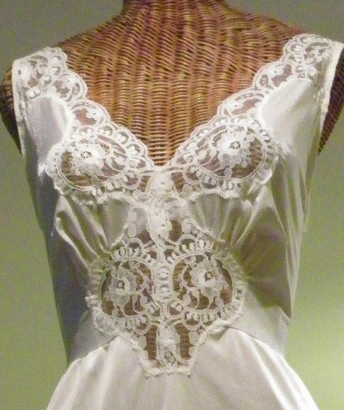 Vintage White Spandex Lace Bodice Floor Length Nightgown U.S.A. Made Sweeping Nylon Size Large on Etsy