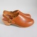 1970s Clogs / 70s Italian Caramel Clogs / Size 8