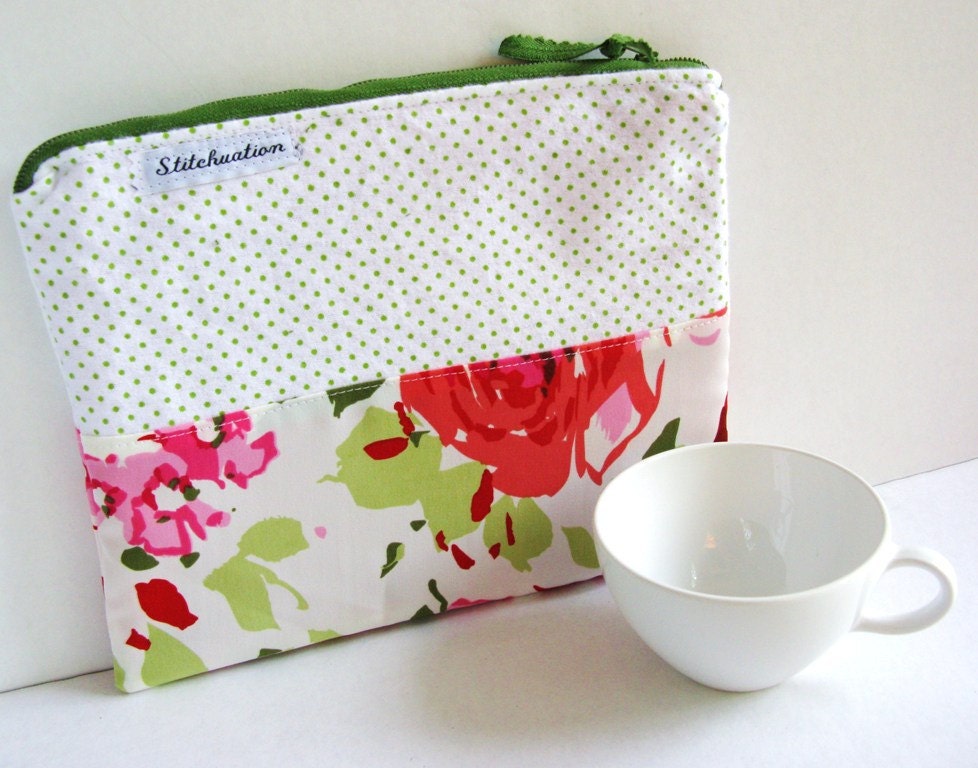 Zip Pouch, Polka dots, Green and Red