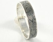Tiny Flowers Silver Ring, Miniature Flowers and Leaves Sterling Silver Band, Floral Ring Black Oxidized
