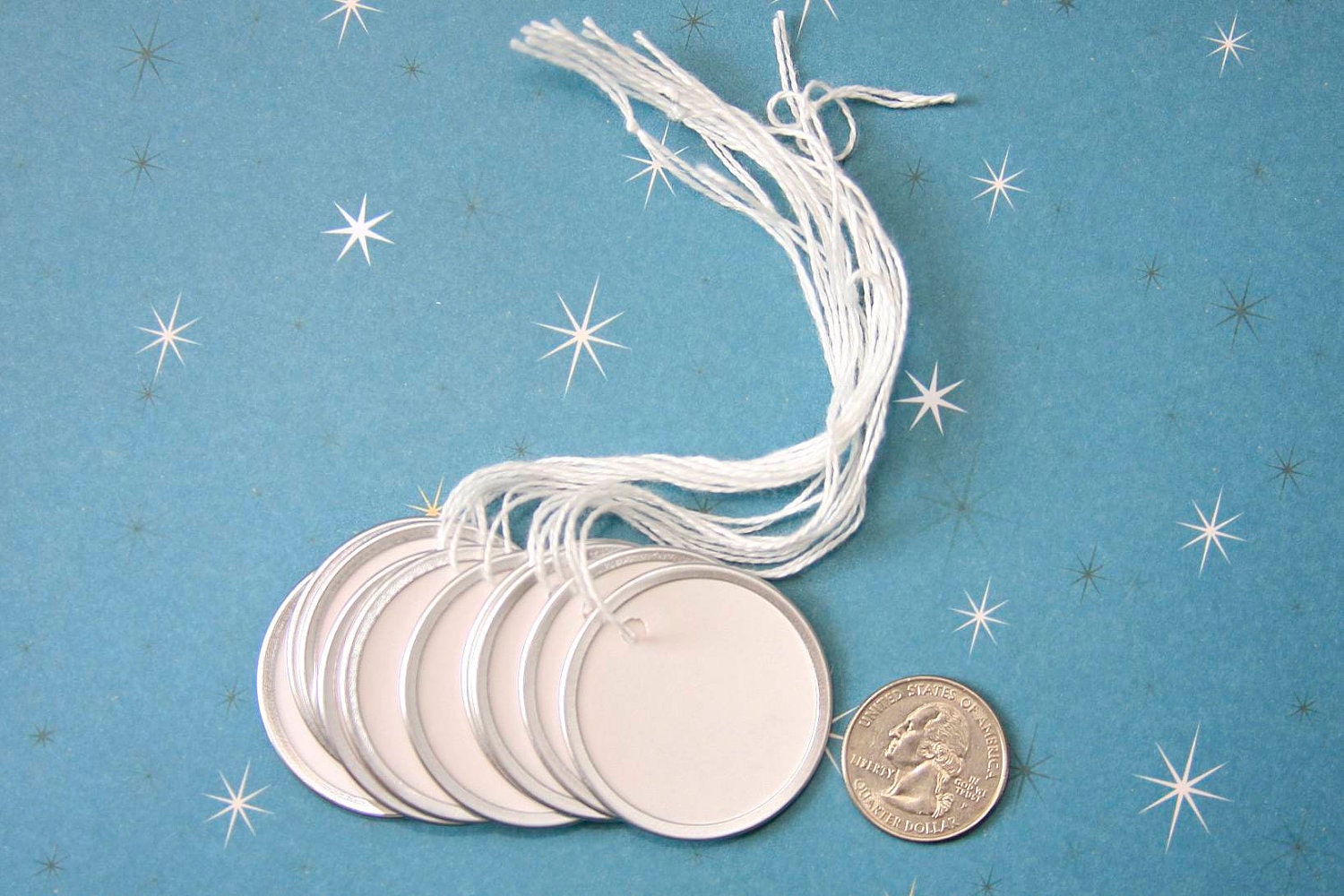 Metal Rimmed Tags . Large Round Circle White Labels . Pre-Strung // 1 1/2 Inches // Circular KeyHang Tag // December Daily