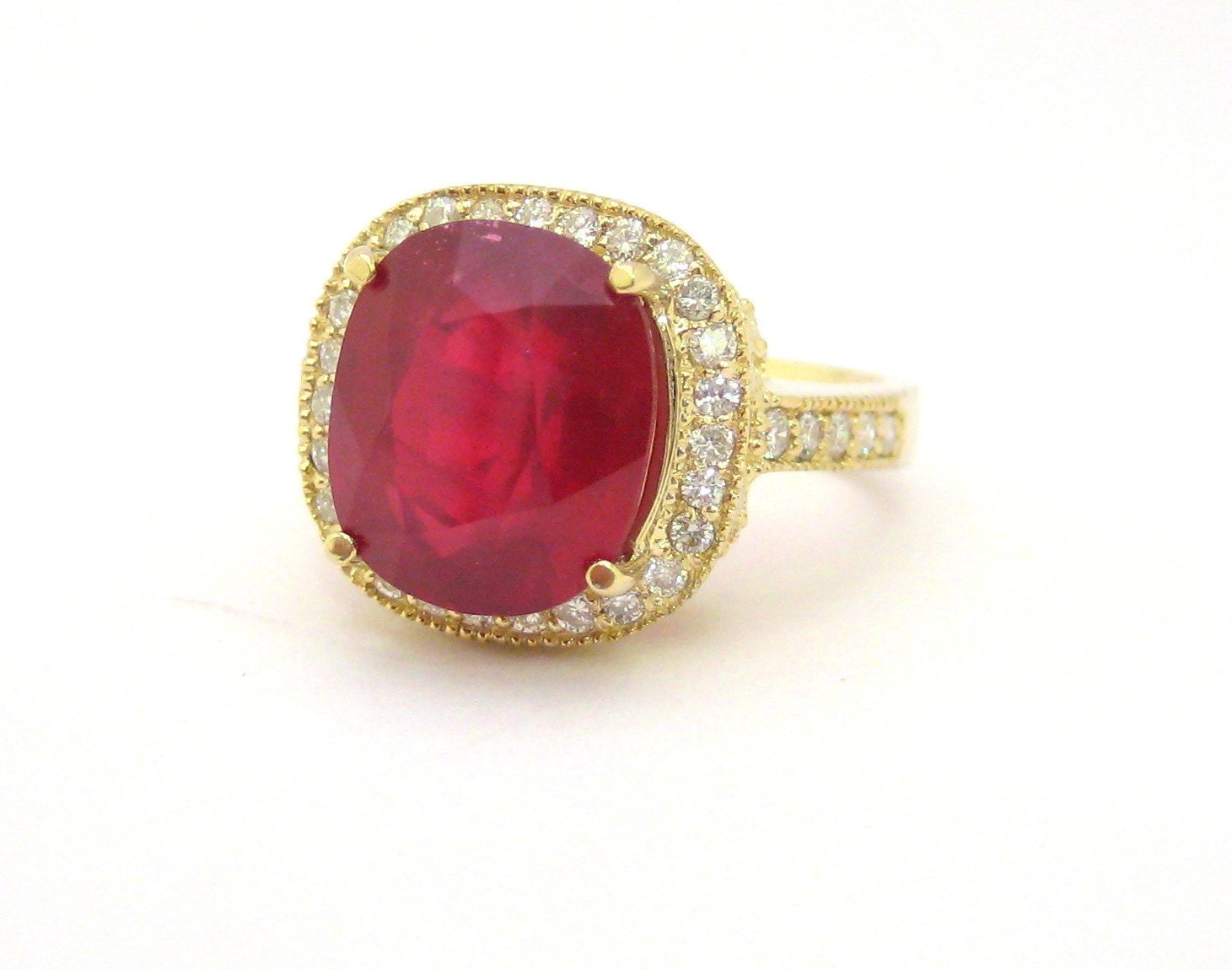 Cushion ruby and round antique design ring 7.91ctw