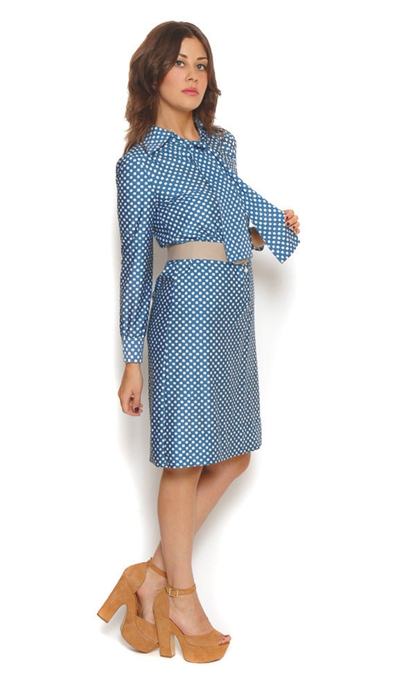 70s Shirt Dress Geometric Polka Dot Cornflower Blue Ascot Pussy Bow Midi Secretary Dress / Hipster Indie Preppy / Size M Medium