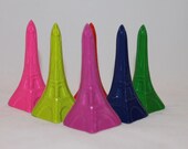 10 Eiffel tower crayons - individually wrapped in cello bag tied with ribbon - choose your colors
