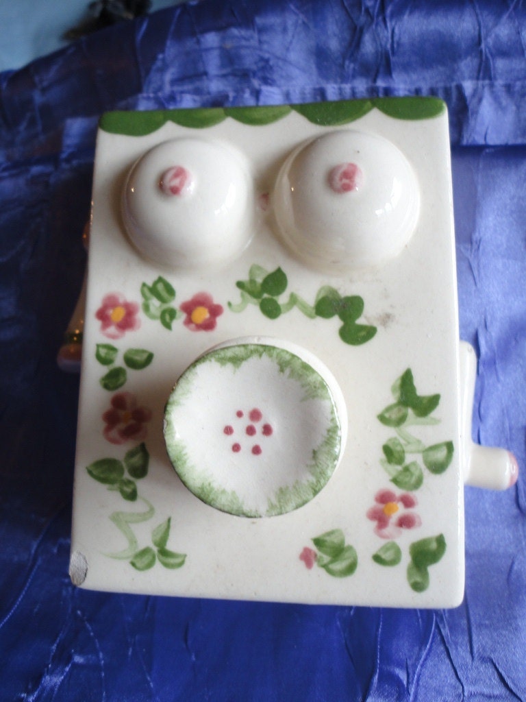 L & F Ceramics Old Style Telephone Shabby Chic Wall Hanging Planter Vintage Home Decor