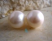 Pearl Earrings - AAA 9.5-10.0mm White Freshwater Pearl Stud Earrings - Free shipping