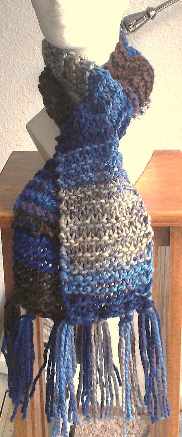 At the lake knit scarf
