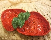 1950s California Pottery Divided Strawberry Dish