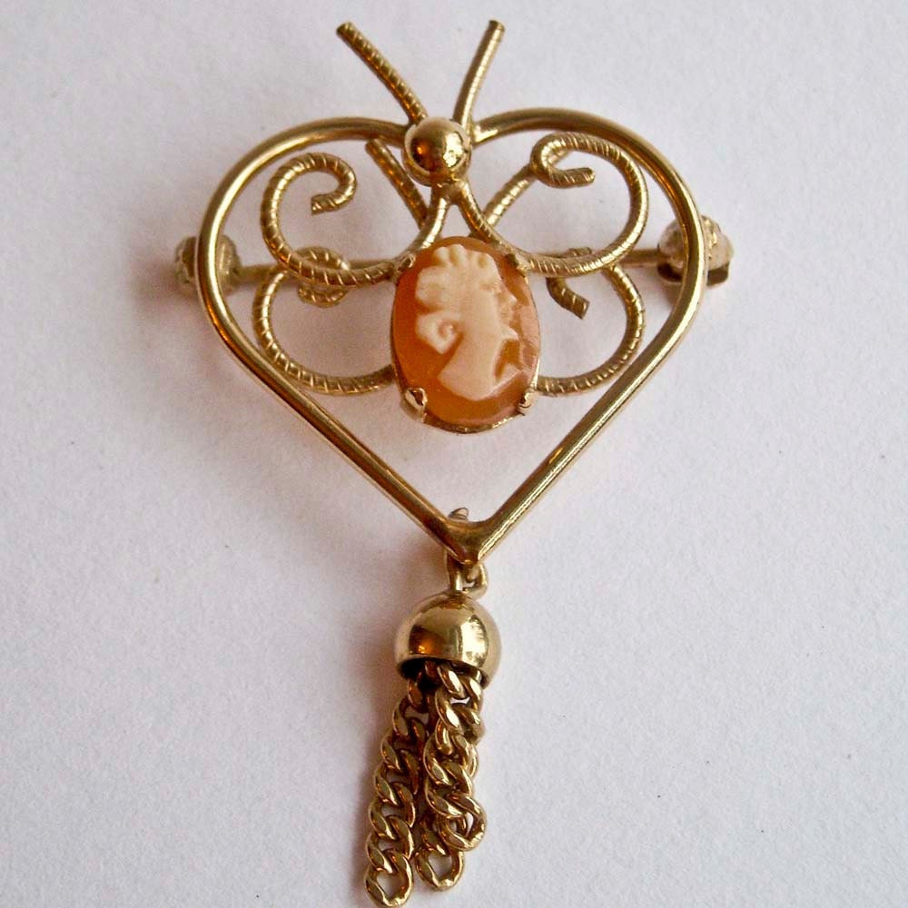 WELLS 14K Gold Filled Mini Cameo Brooch