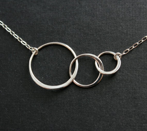Three circle necklace, eternity circle - family necklace, friendship, couple, love links, sterling silver necklace, everyday wear, for mom