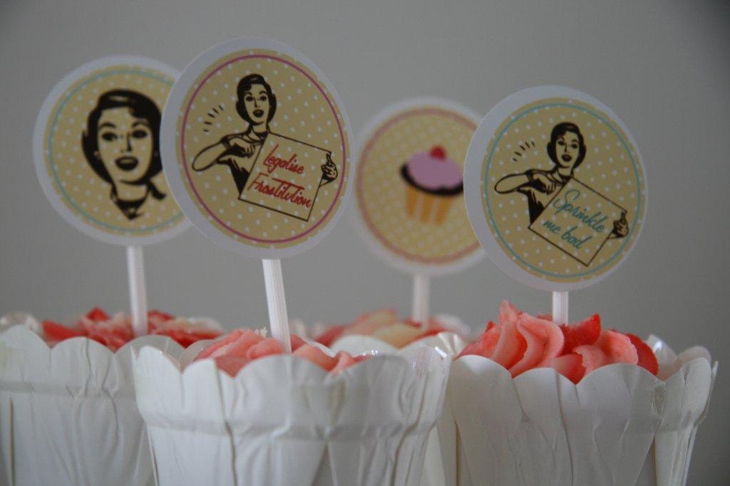 Retro Kitchen Party Circles Il_170x135