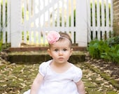 gracie . soft pink (fabric flower headband)