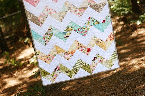 Hunky Dory Zig Zag Baby Quilt