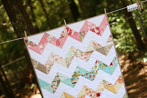 Hunky Dory Zig Zag Baby Quilt