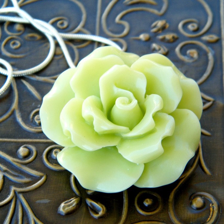 Light Green Resin Rose and Silver Necklace