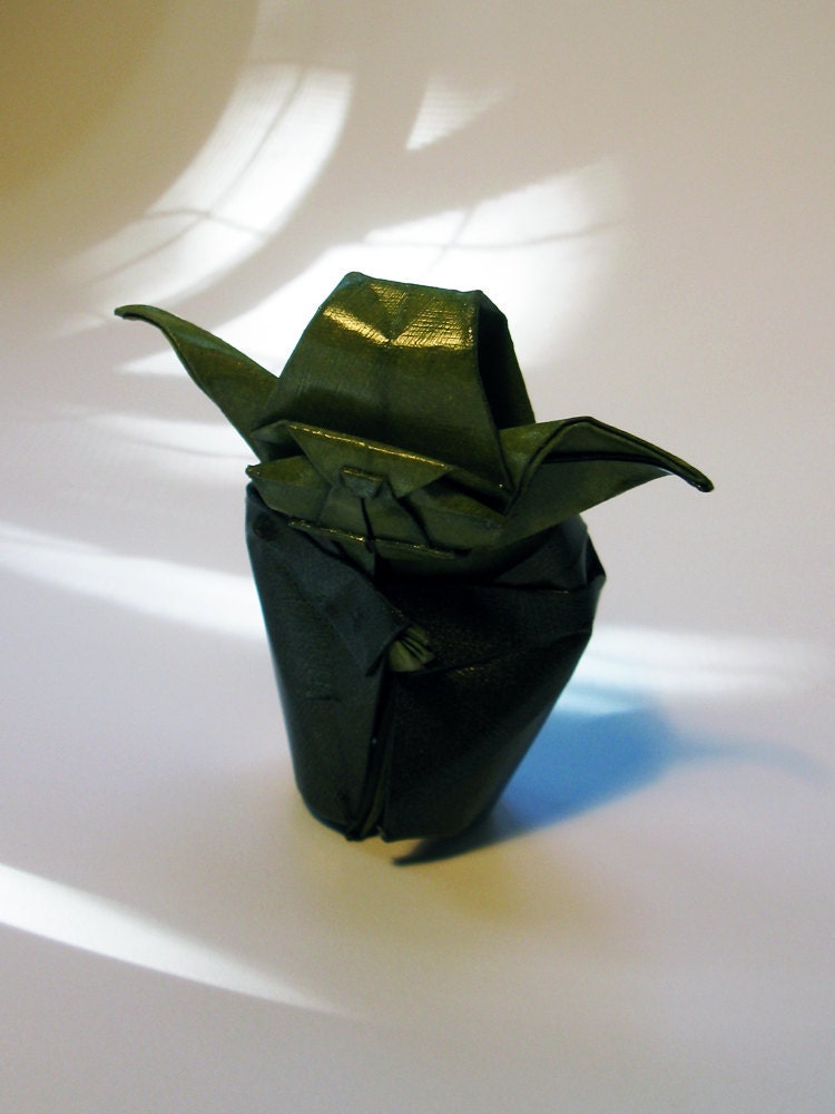 FIGURINE origami yoda sculpture