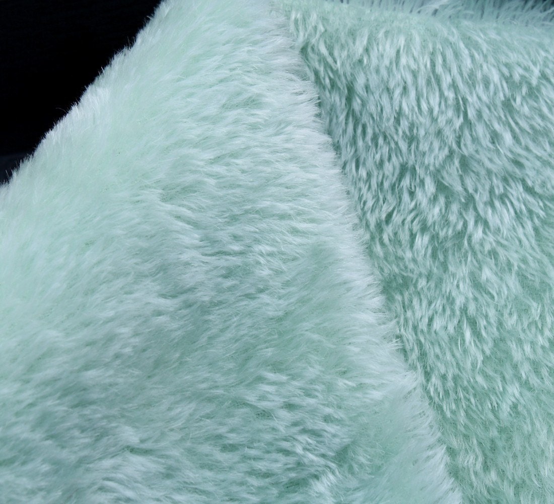 Hand dyed Medium dense 9mm mohair.