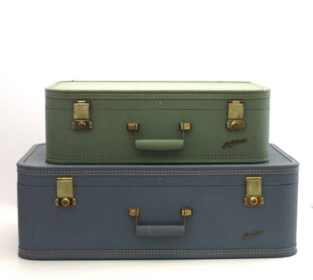 Vintage GREEN Lady Baltimore Small Travel Suitcase