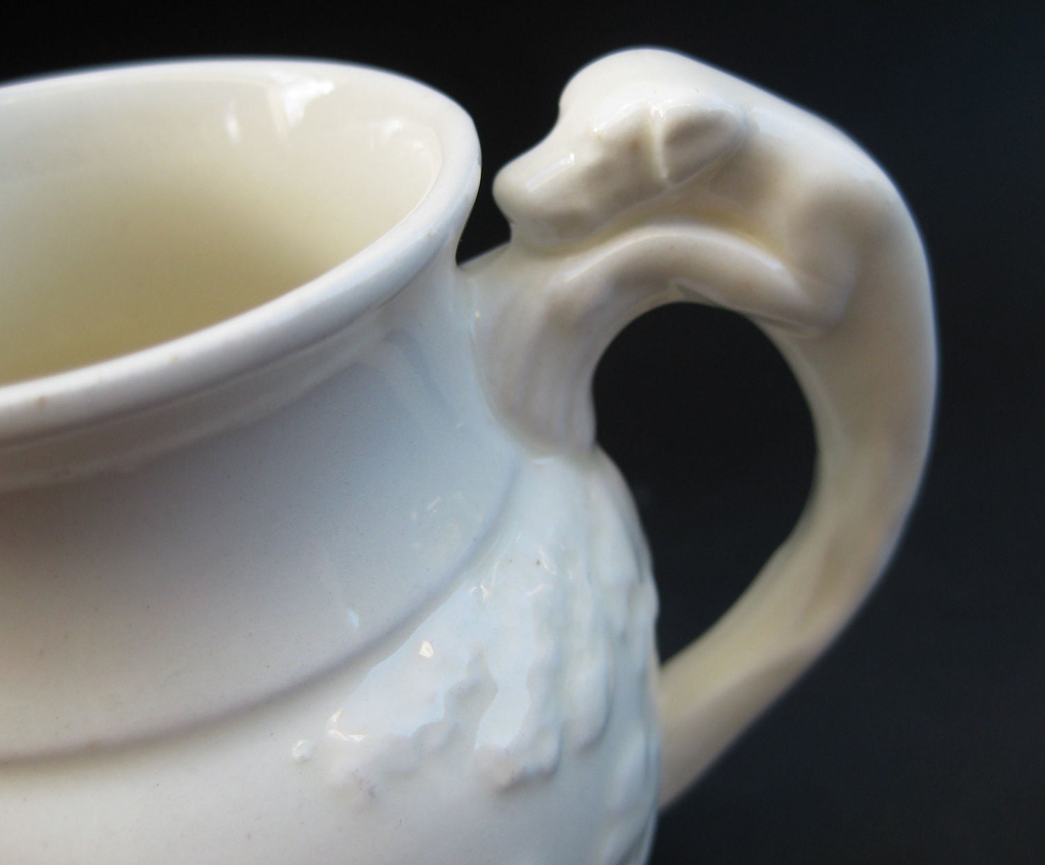 Wedgwood of Eturia Hound Handle Jug Cream Pitcher - Charming Vintage Embossed Figural Hunting Scene Ivory White Wedgewood Creamware Creamer