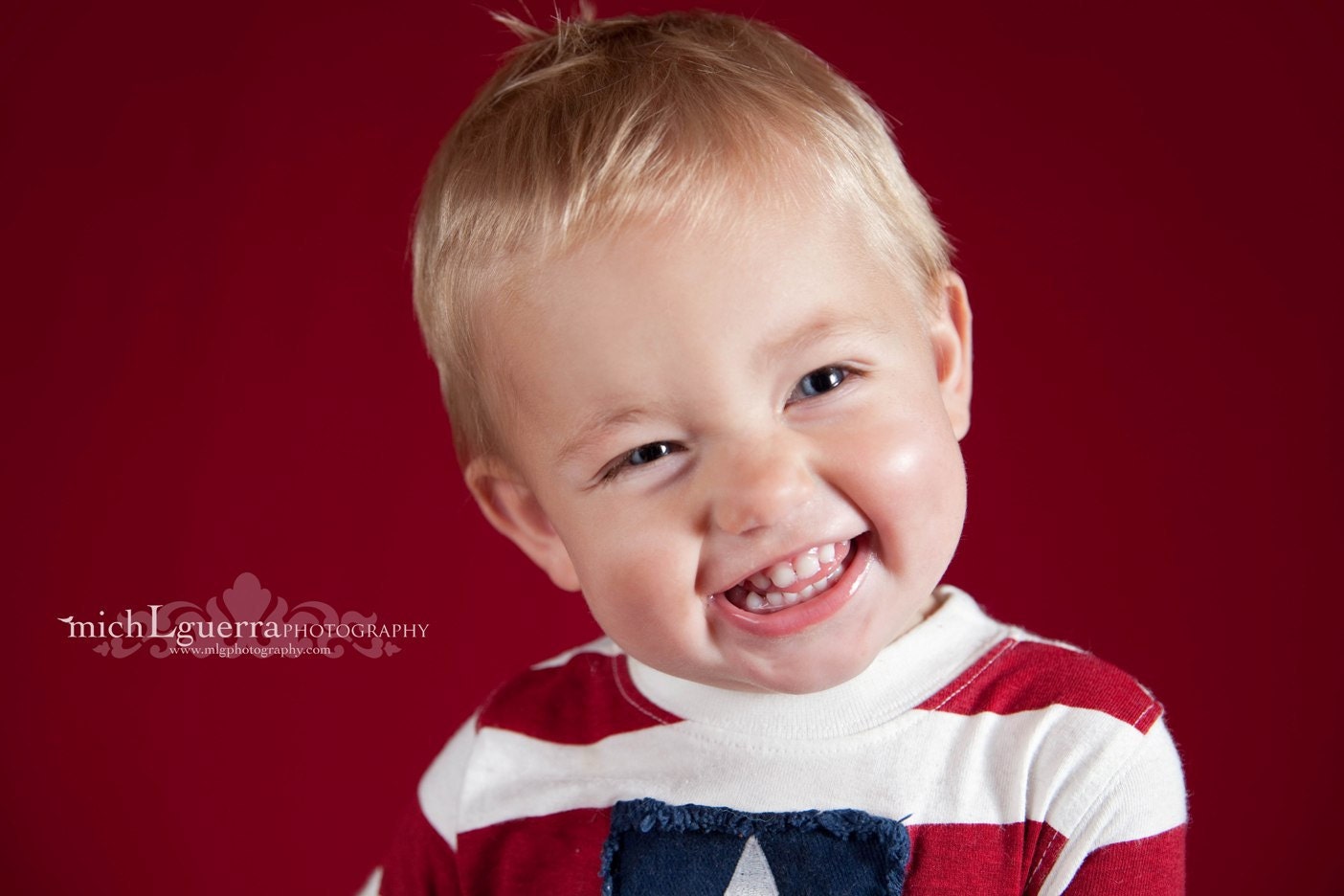 Holiday Red Photography Backdrop 5x9-Seamless and Matte finish-Machine WASH and DRY
