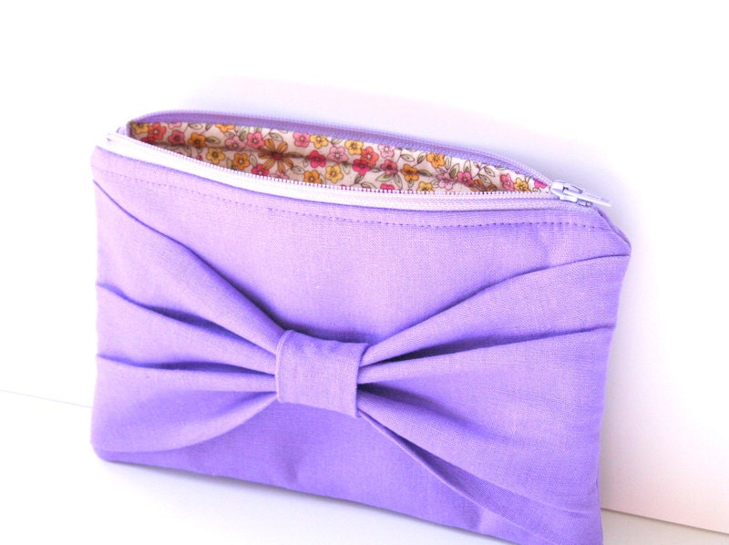 purple linen bow pouch / bridesmaid / summer fashion / bow / small pouch / linen / floral / lavender