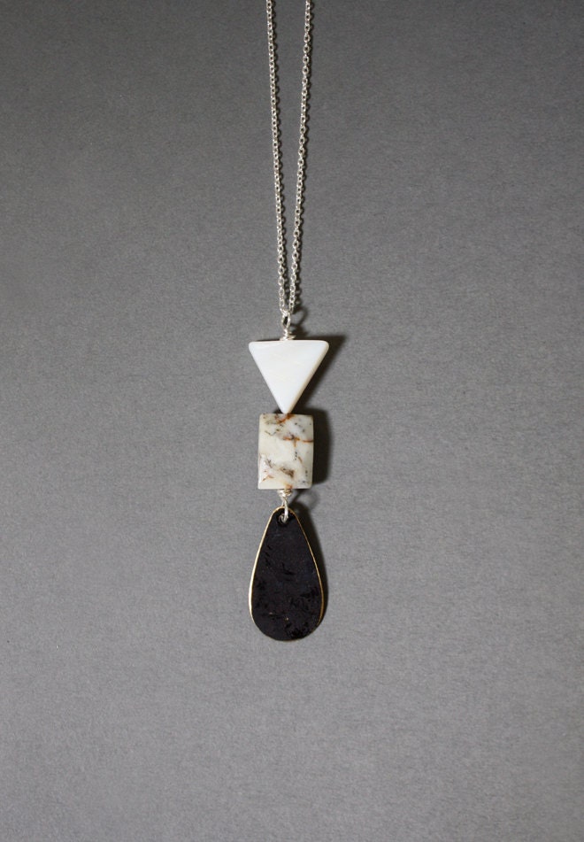 Arrow necklace - white, gray, black