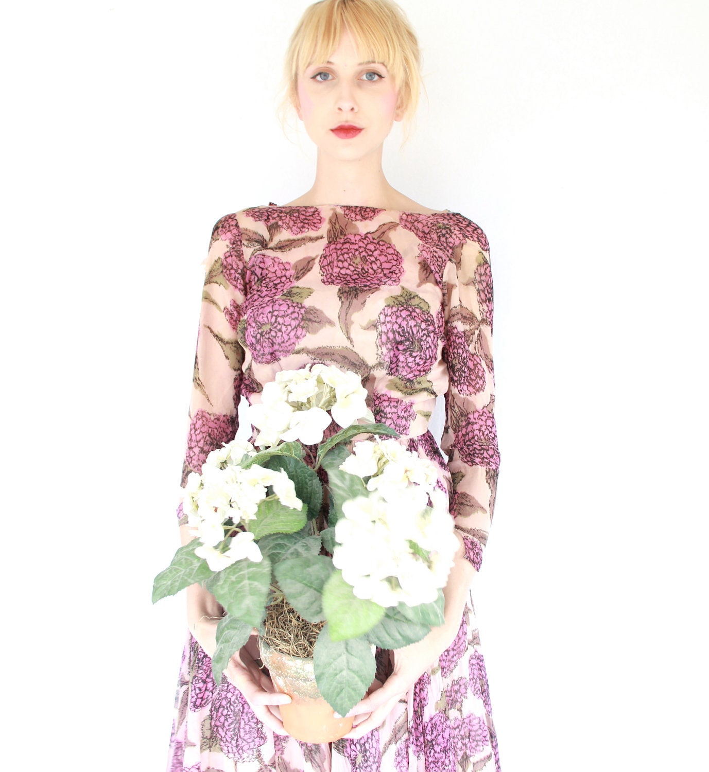 1950s Gorgeous Purple Lilac Dress / Small