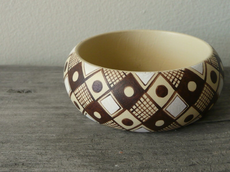 Brown pattern handpainted wooden bracelet