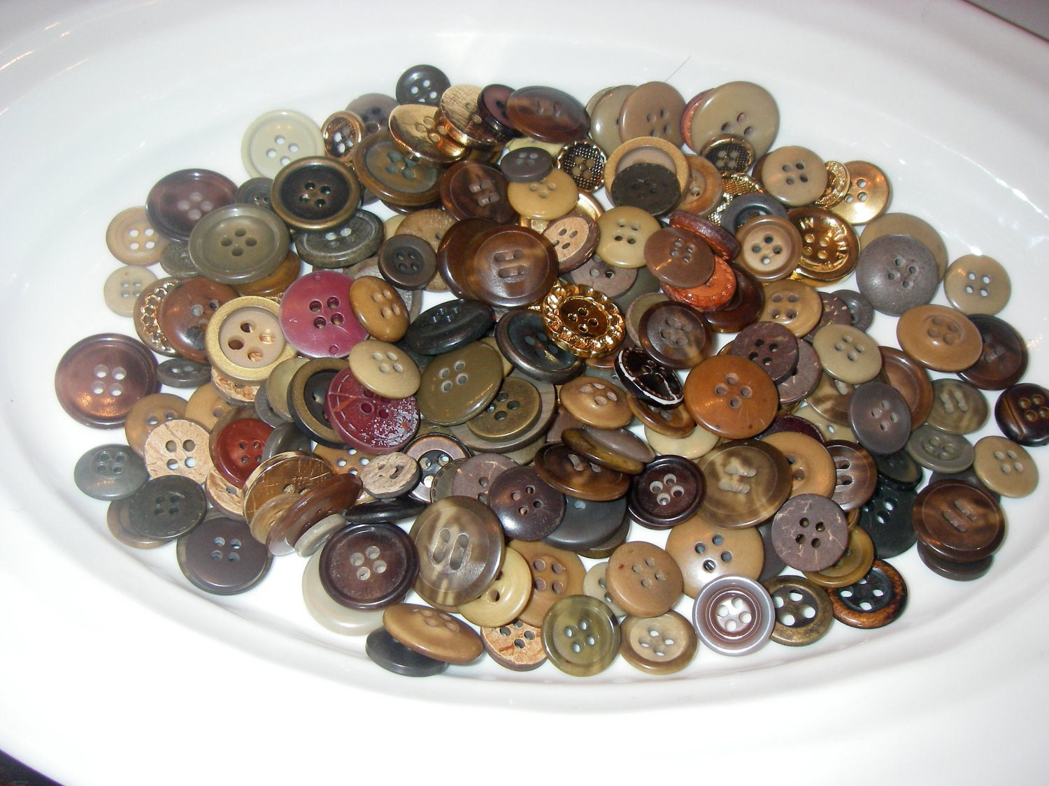 No Shanks - 200 assorted vintage 4 hole buttons