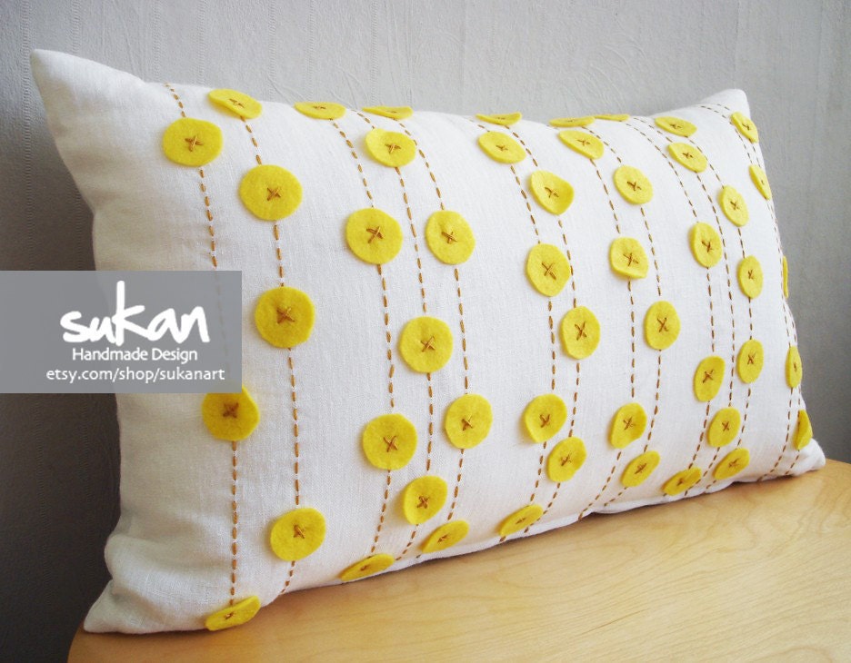 Sukan / White Yellow Linen Pillow cover - 12x20