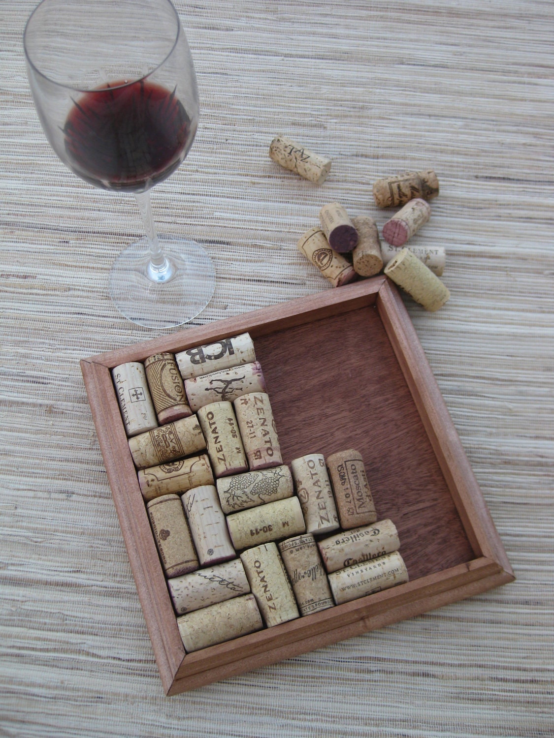 Craft Wine Corks - DIY Wine Cork Trivet - Reclaimed wood - Cork Hot Plate - Kitchen Trivet