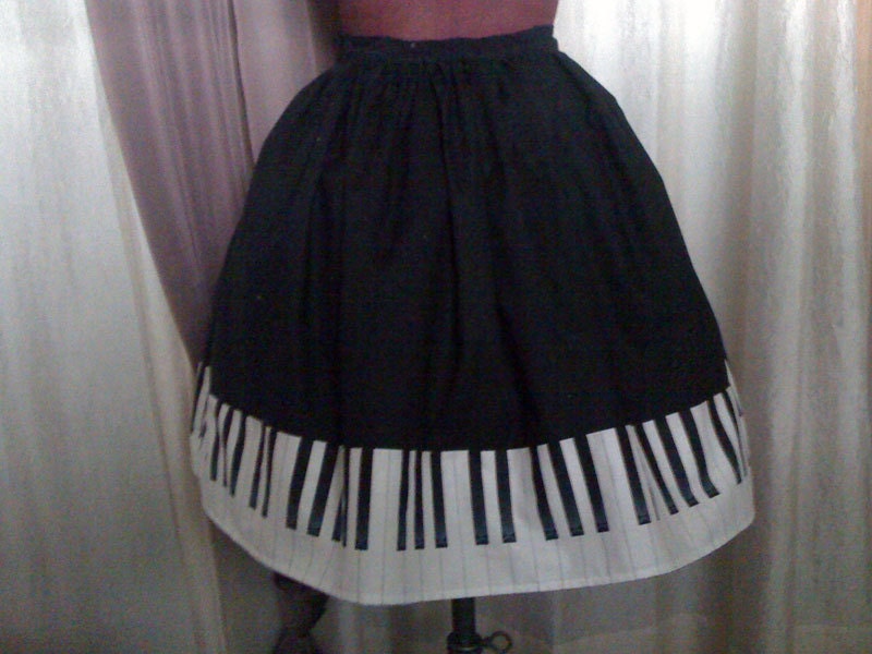 Lolita Black Piano Border Skirt
