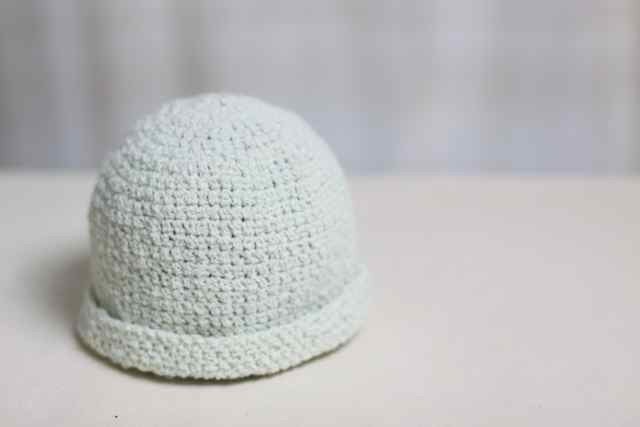 re-purposed cashmere baby beanie  (pale mint green)