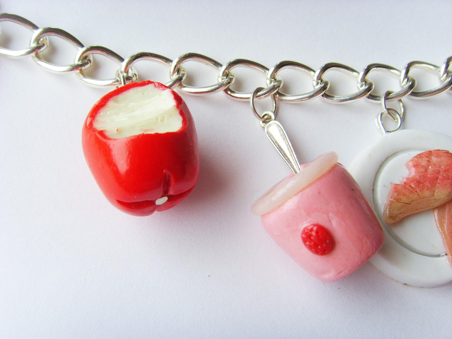 Doctor Who Eleventh Hour Food Bracelet - Fish Fingers & Custard