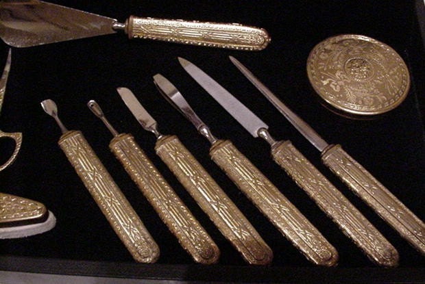 Vintage Vanity Set Antique Compacts Nail Buffer Shoe Horn Art Nouveau Nail Care Set