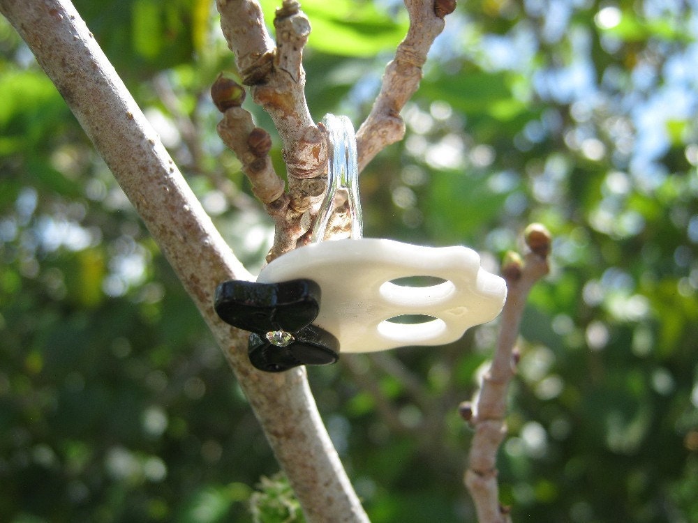 Glam Skull Ring in Black and White