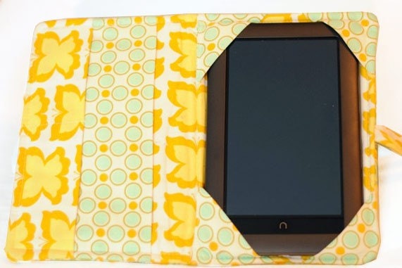 The Original Padded Nook, Kindle, Kobo and ipad PDF Sewing Pattern UPDATED to include the new line of Kindles