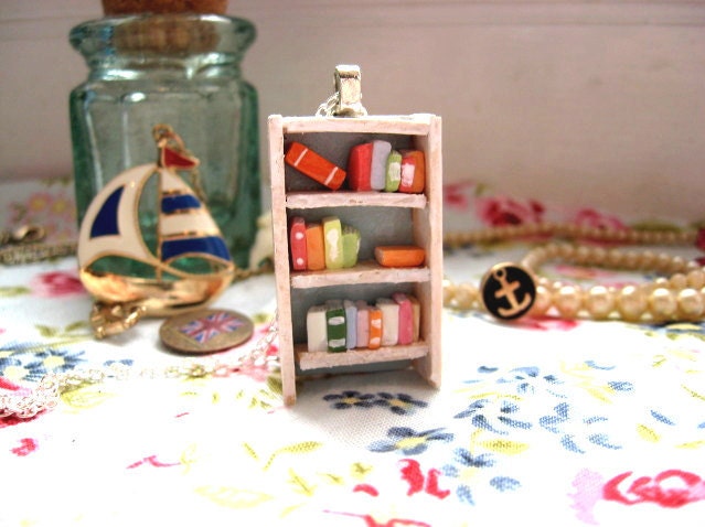 The Beach House Bookshelf Necklace by Coryographies