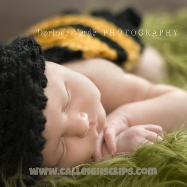 Instant Download Crochet Pattern - No 6. Bumble Bee -Cuddle Critter Cape Set - Newborn Photography Prop