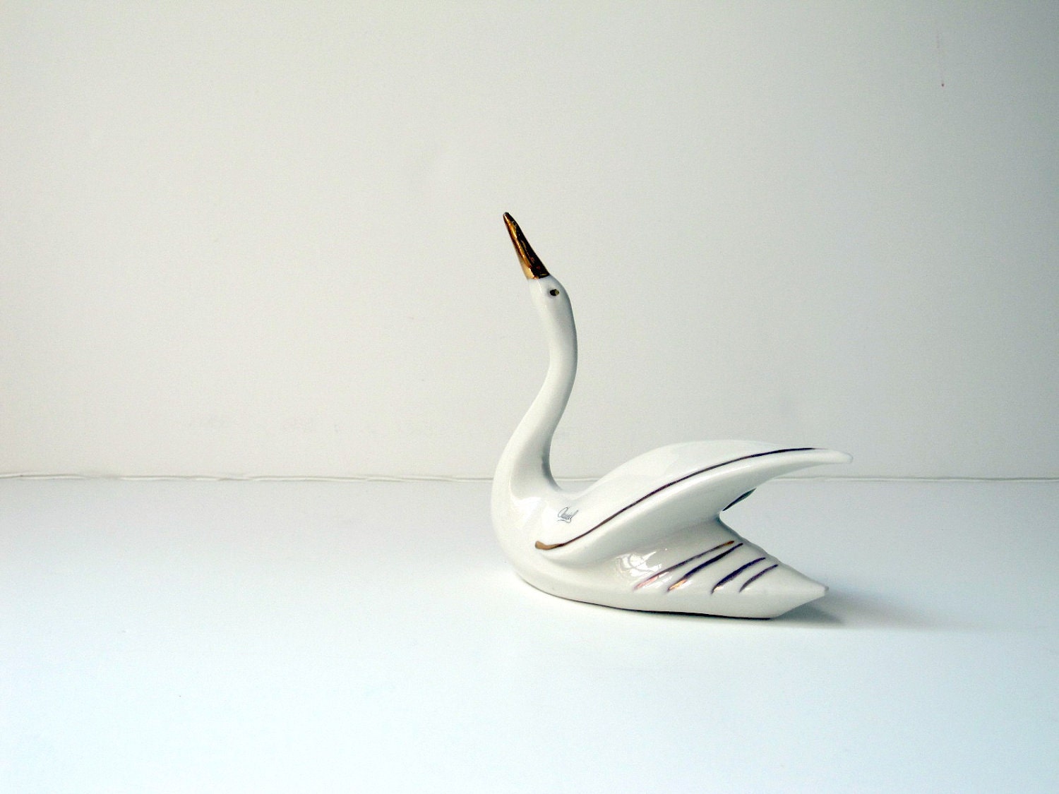 Vintage White Porcelain Swan Figurine - Swan Statue - Made in Italy - White and Gold