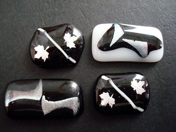 Black & White Magnets