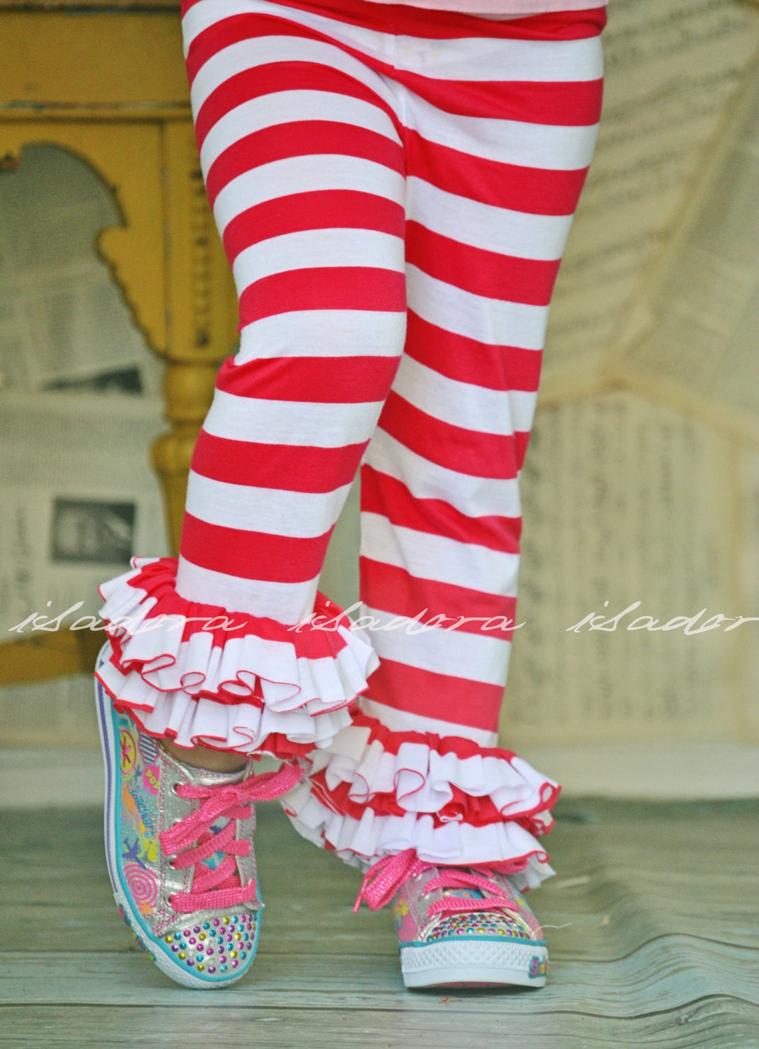 Candy Cane Stripe Ruffle Leggings lipstick and white stripe