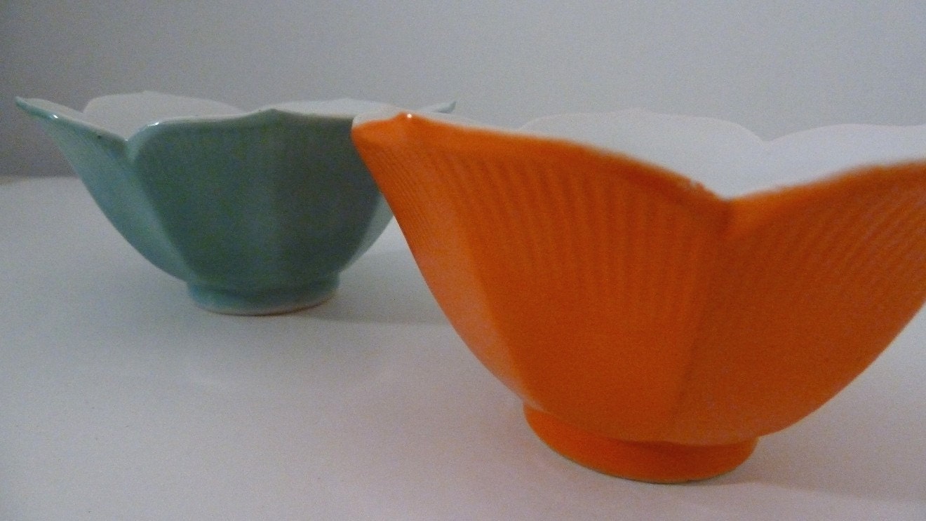 Set  Tulip Shaped Bowls