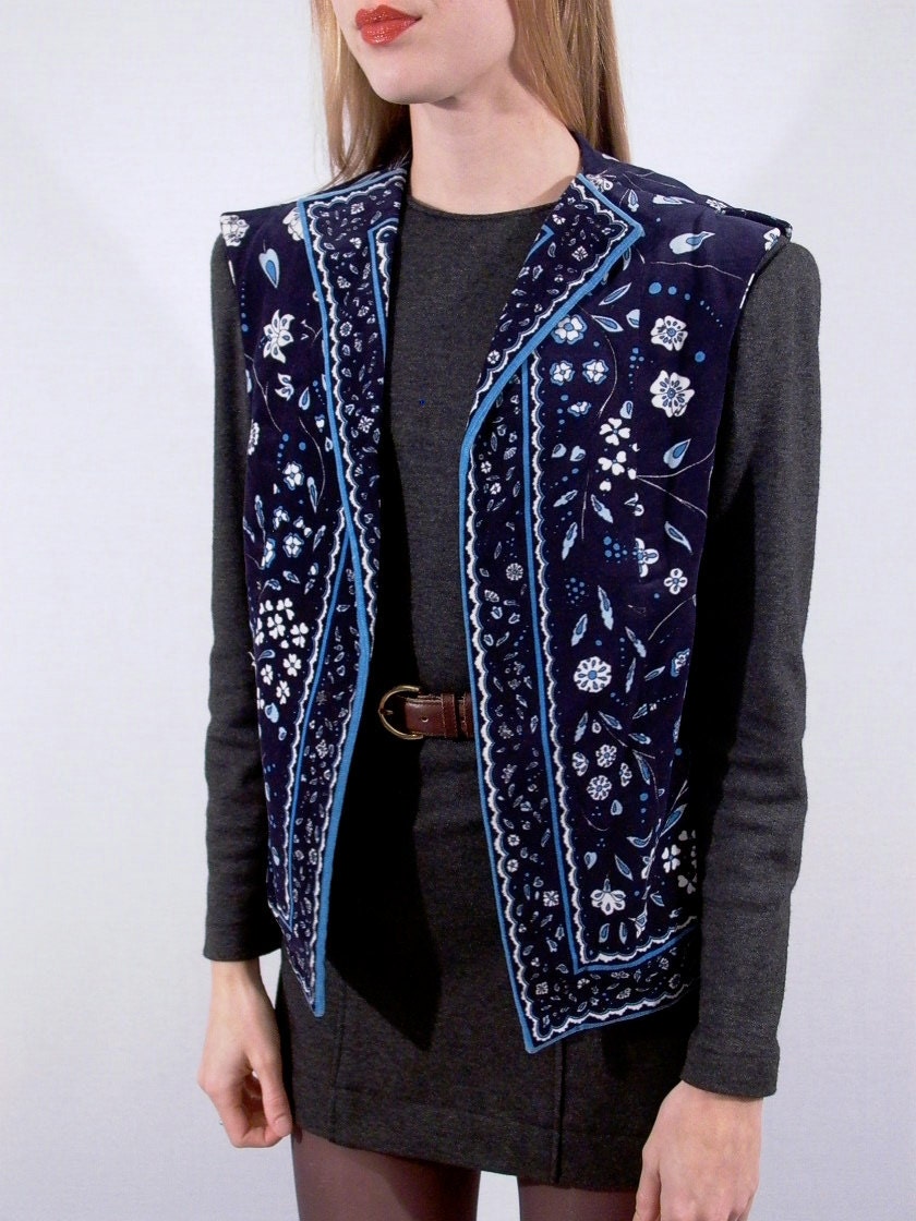 Pucci Velvet Vest vintage 70s from saks fifth avenue sz. m