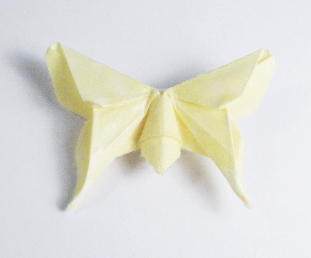 Butterfly Brooch Origami - Butter Cream Yellow